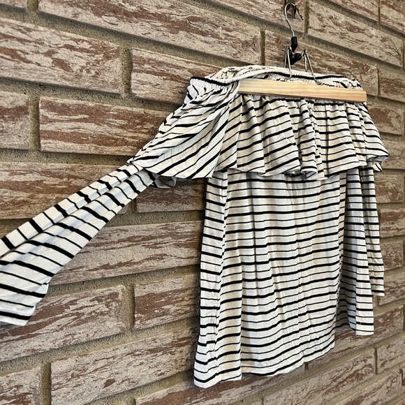 American Eagle Outfitters Striped Off the Shoulder Shirt - Picture 3 of 8